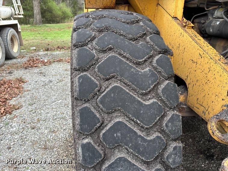 image for item DT0065 Caterpillar 950B wheel loader