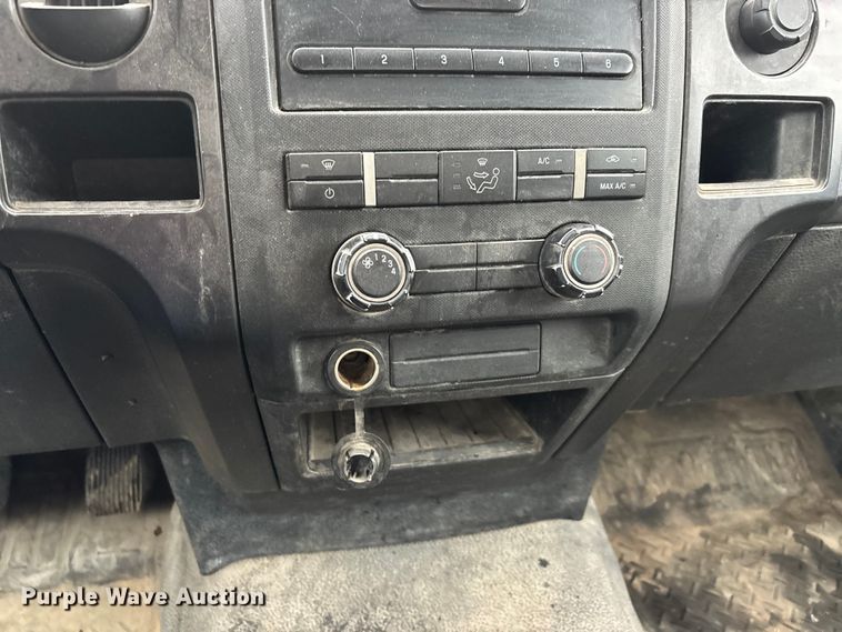 image for item DT0067 2013 Ford F150 XL pickup truck