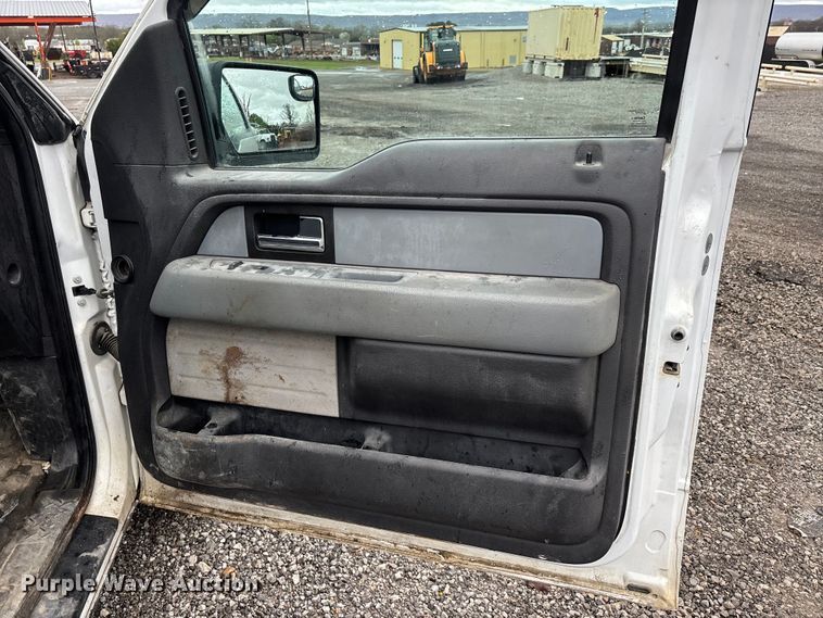 image for item DT0067 2013 Ford F150 XL pickup truck