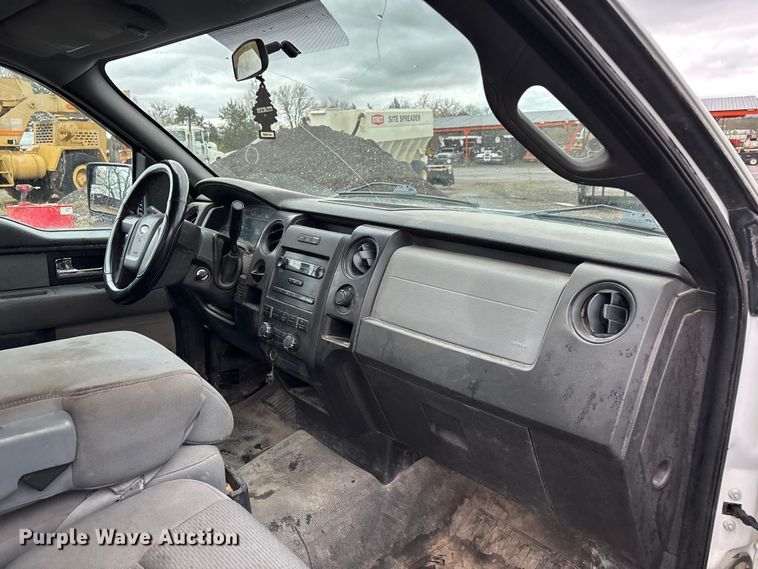 image for item DT0067 2013 Ford F150 XL pickup truck