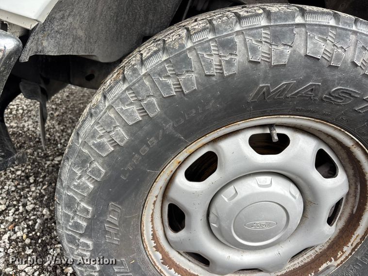 image for item DT0067 2013 Ford F150 XL pickup truck