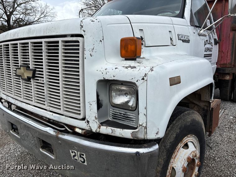 image for item DT0068 1990 Chevrolet C7 Kodiak dump flatbed truck