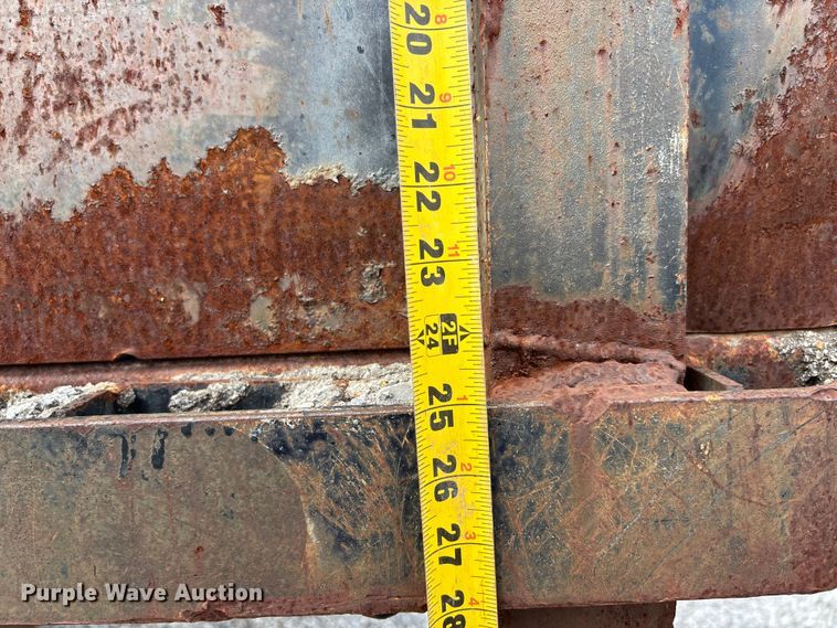 image for item DT0068 1990 Chevrolet C7 Kodiak dump flatbed truck