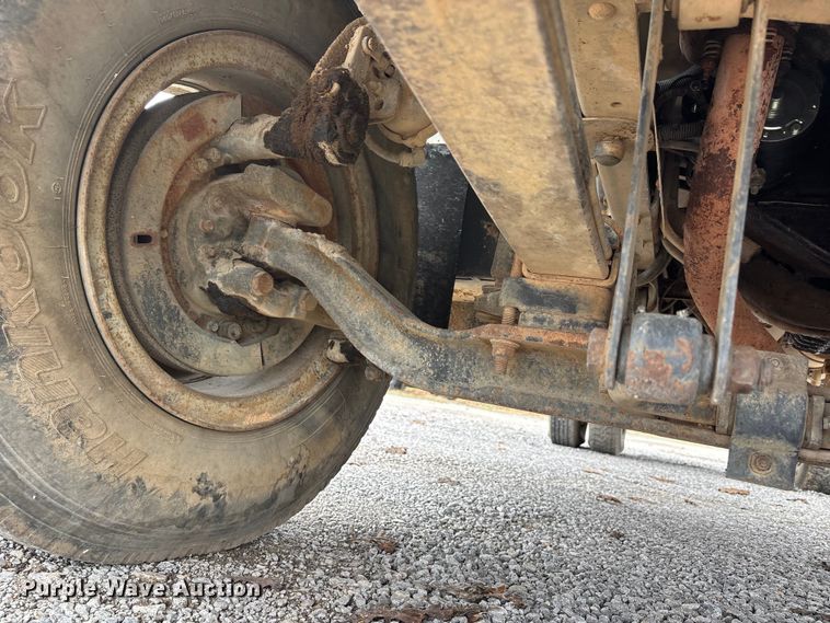 image for item DT0068 1990 Chevrolet C7 Kodiak dump flatbed truck