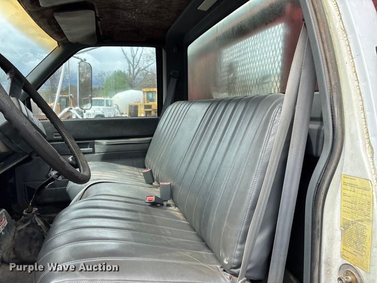 image for item DT0068 1990 Chevrolet C7 Kodiak dump flatbed truck