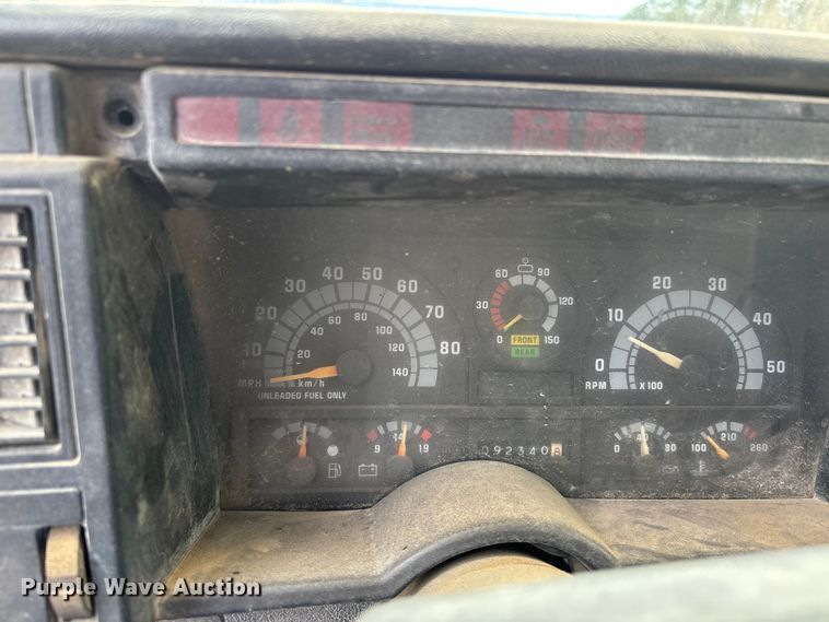 image for item DT0068 1990 Chevrolet C7 Kodiak dump flatbed truck