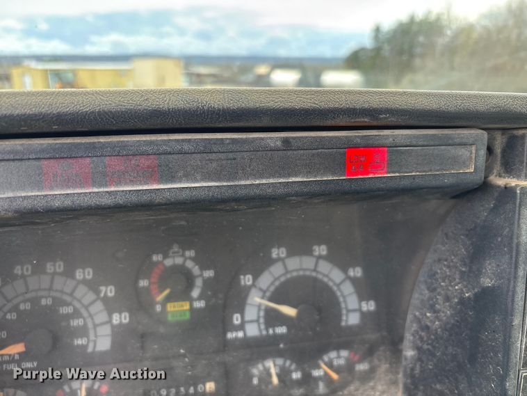 image for item DT0068 1990 Chevrolet C7 Kodiak dump flatbed truck