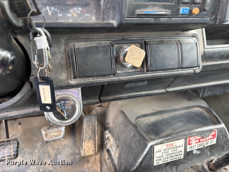 image for item DT0068 1990 Chevrolet C7 Kodiak dump flatbed truck