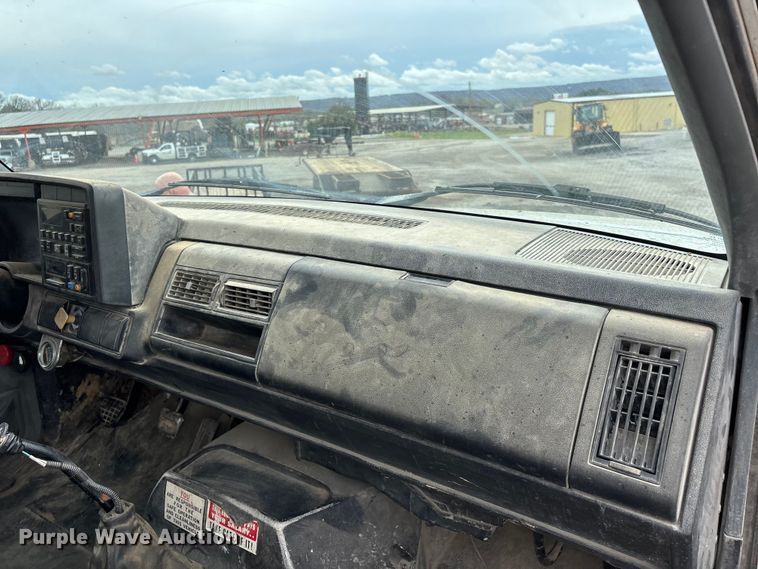 image for item DT0068 1990 Chevrolet C7 Kodiak dump flatbed truck