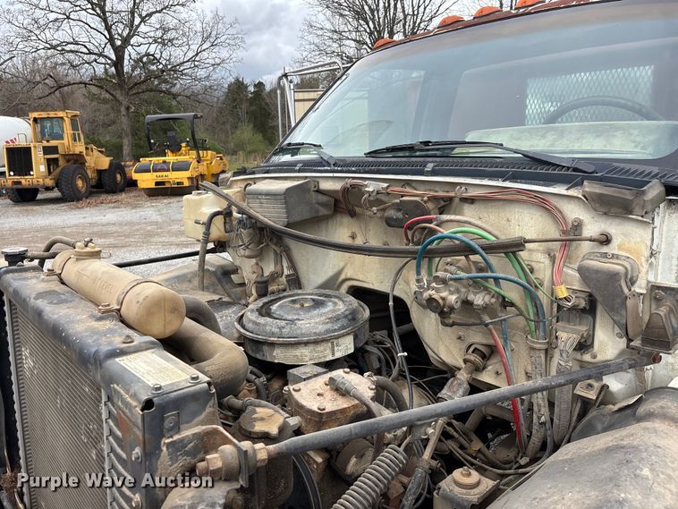 image for item DT0068 1990 Chevrolet C7 Kodiak dump flatbed truck