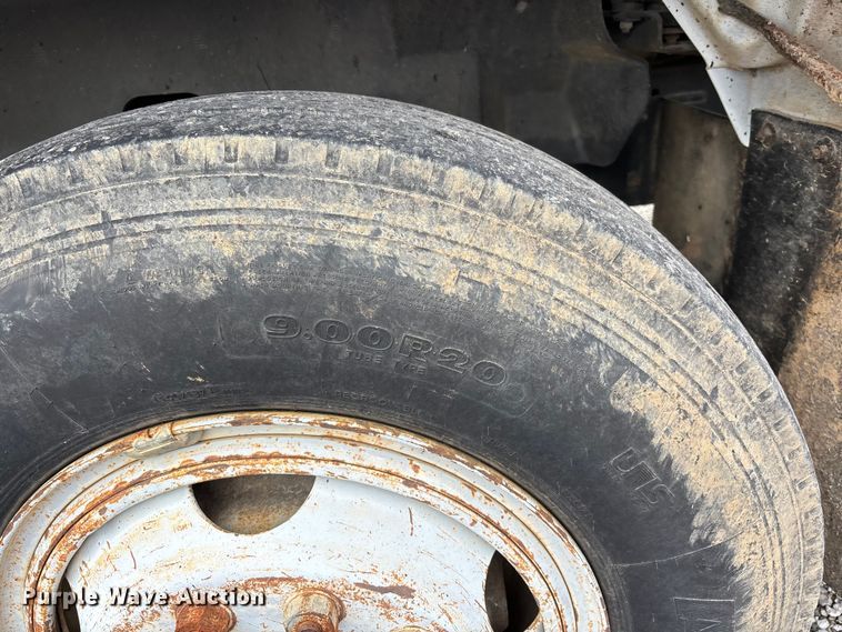 image for item DT0068 1990 Chevrolet C7 Kodiak dump flatbed truck