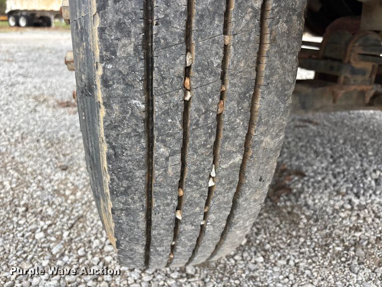 image for item DT0068 1990 Chevrolet C7 Kodiak dump flatbed truck