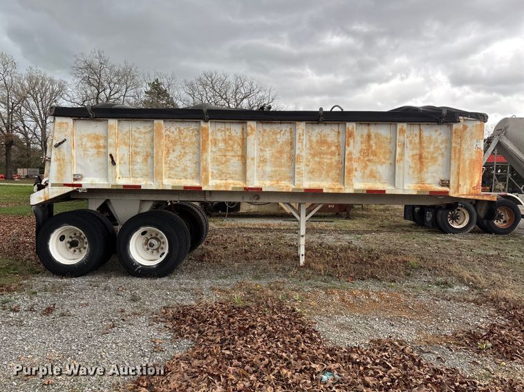 image for item DT0069 1985 Hibilt end dump trailer
