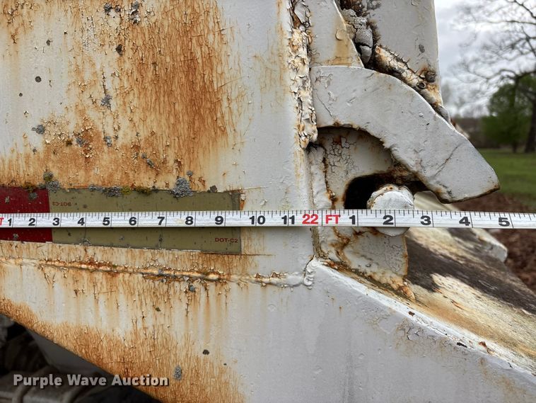 image for item DT0069 1985 Hibilt end dump trailer