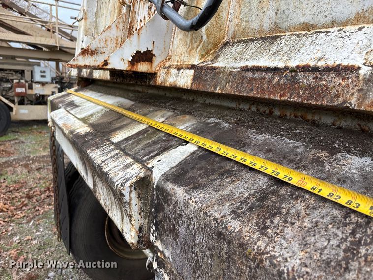 image for item DT0069 1985 Hibilt end dump trailer