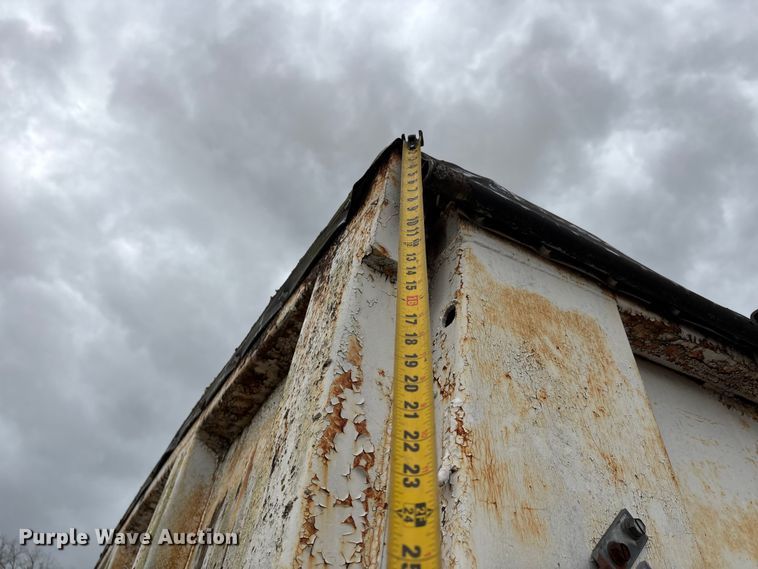 image for item DT0069 1985 Hibilt end dump trailer