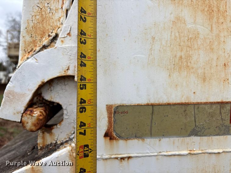 image for item DT0069 1985 Hibilt end dump trailer