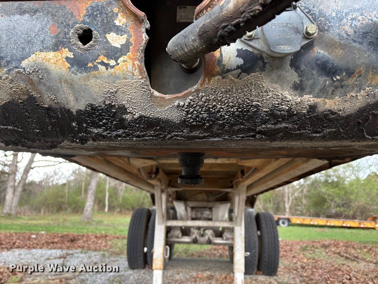 image for item DT0069 1985 Hibilt end dump trailer