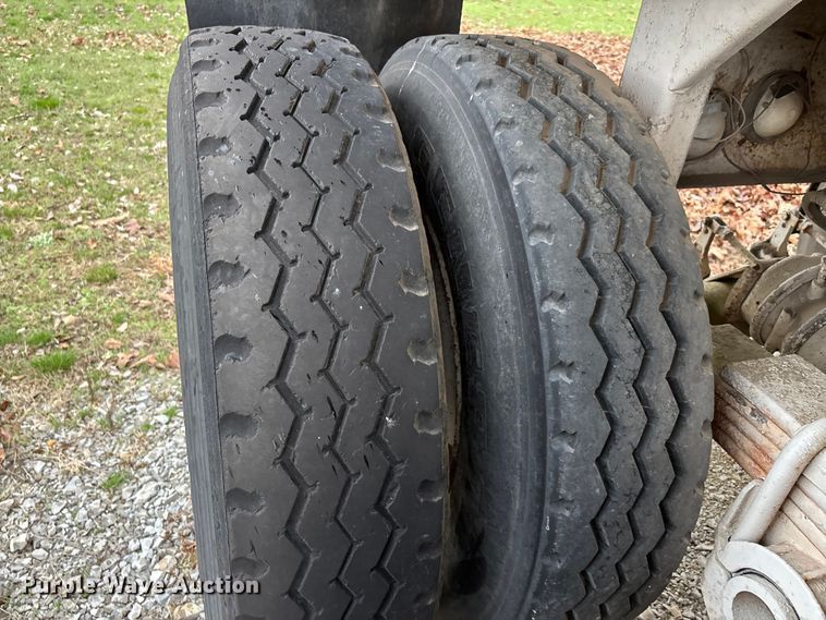 image for item DT0069 1985 Hibilt end dump trailer