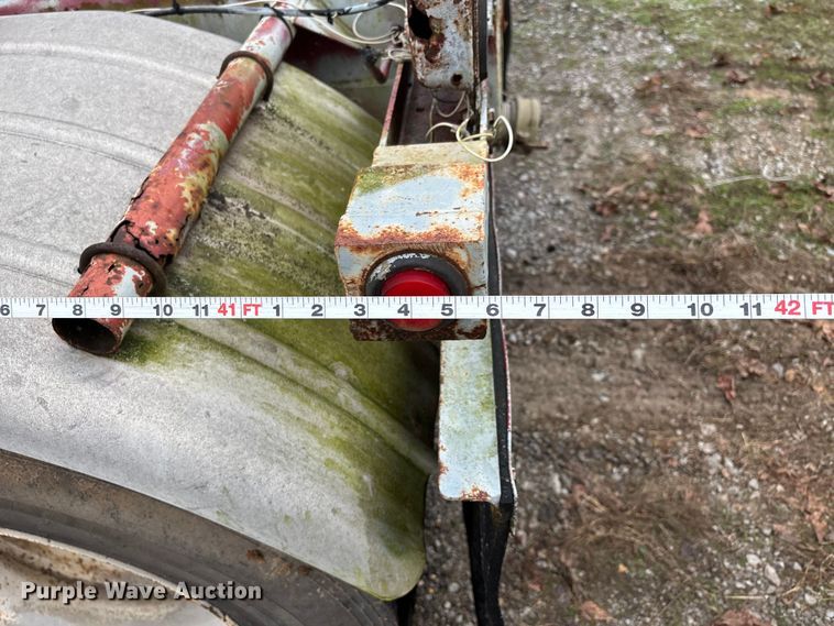 image for item DT0070 1989 Polar pneumatic dry bulk trailer