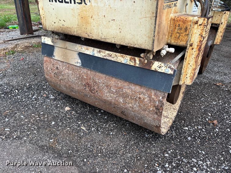 image for item DT0072 Ingersoll Rand DD-25 double drum vibratory roller