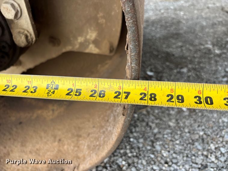 image for item DT0072 Ingersoll Rand DD-25 double drum vibratory roller