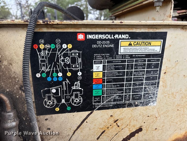 image for item DT0072 Ingersoll Rand DD-25 double drum vibratory roller