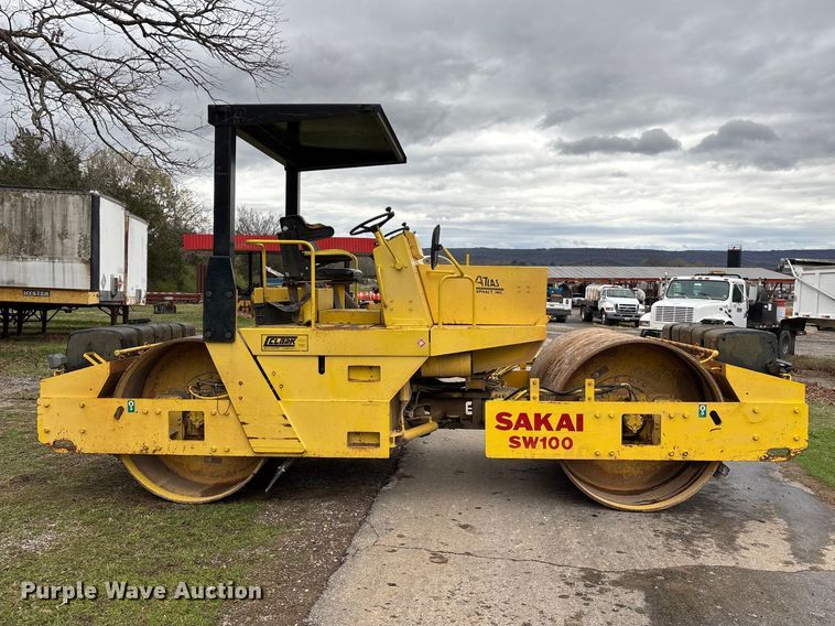 image for item DT0073 Sakai SW100 double drum roller