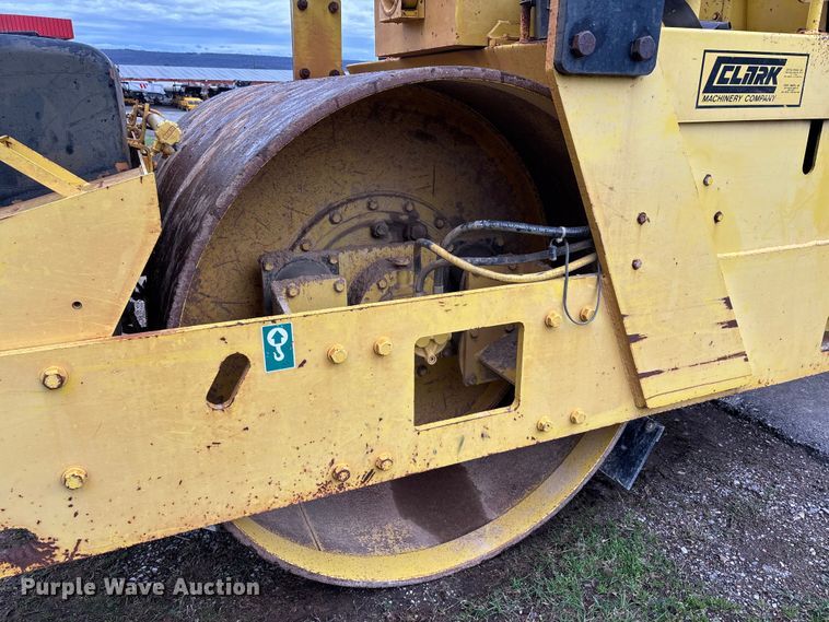 image for item DT0073 Sakai SW100 double drum roller