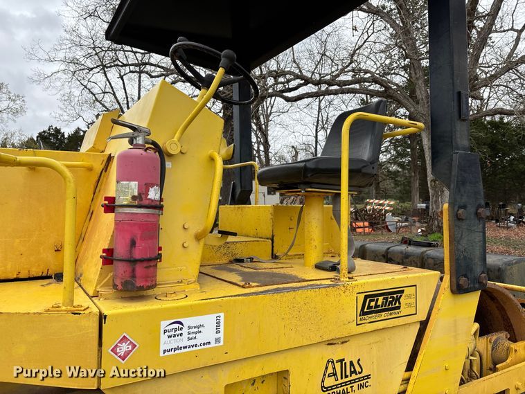 image for item DT0073 Sakai SW100 double drum roller