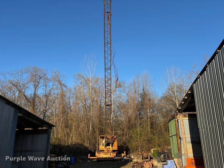 image for item DT0075 American 395 BT crane