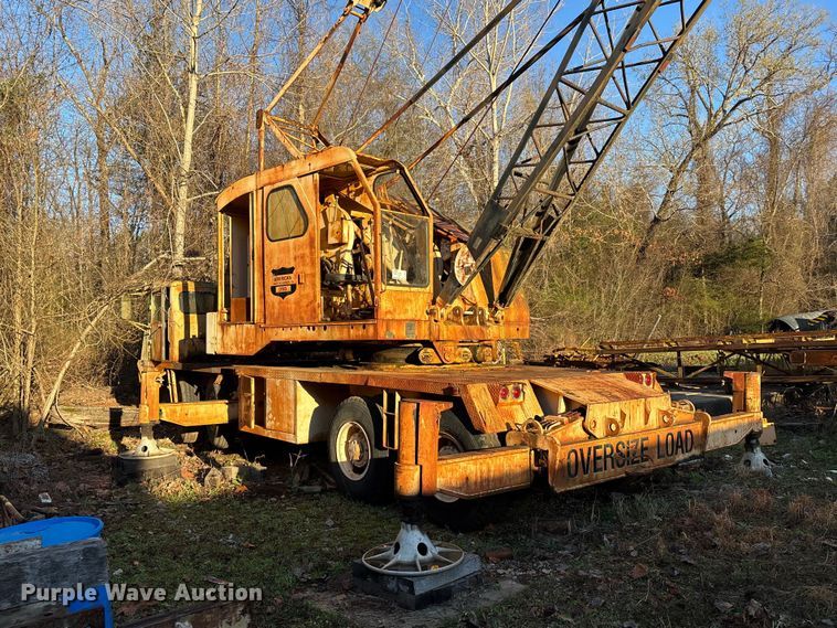 image for item DT0075 American 395 BT crane