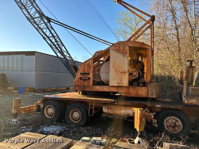 image for item DT0075 American 395 BT crane