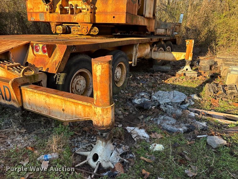 image for item DT0075 American 395 BT crane