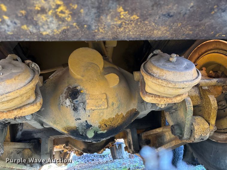 image for item DT0075 American 395 BT crane