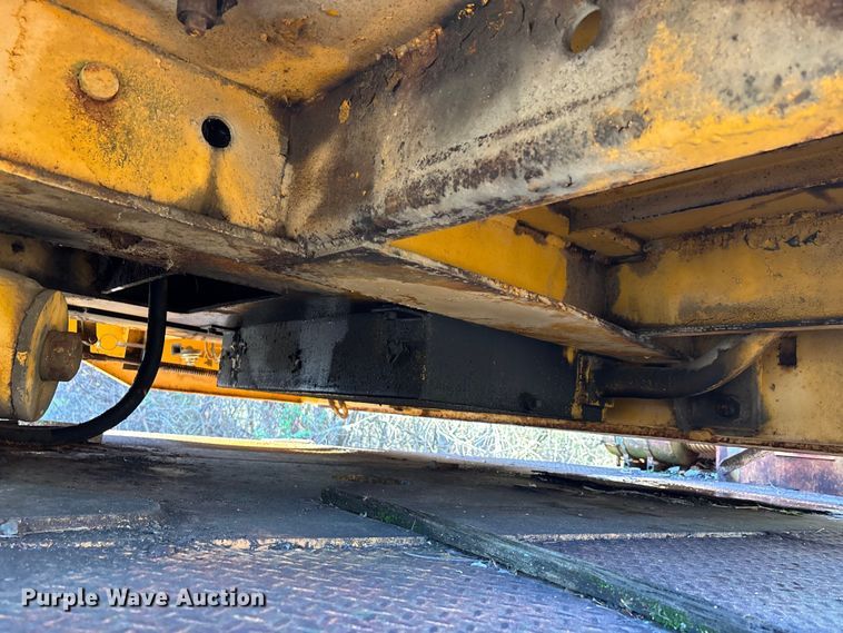 image for item DT0075 American 395 BT crane