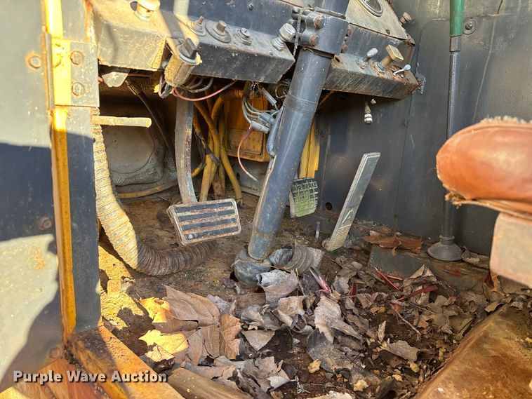 image for item DT0075 American 395 BT crane