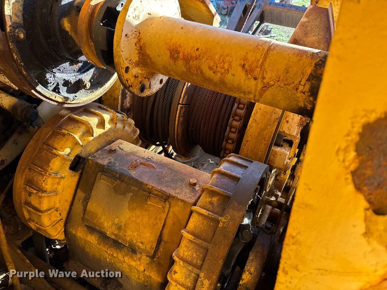 image for item DT0075 American 395 BT crane