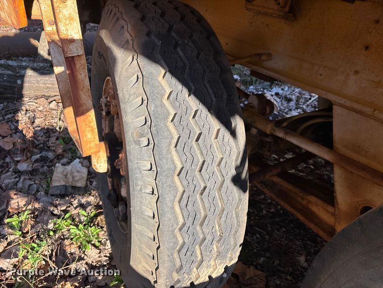 image for item DT0075 American 395 BT crane