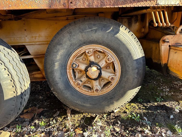 image for item DT0075 American 395 BT crane