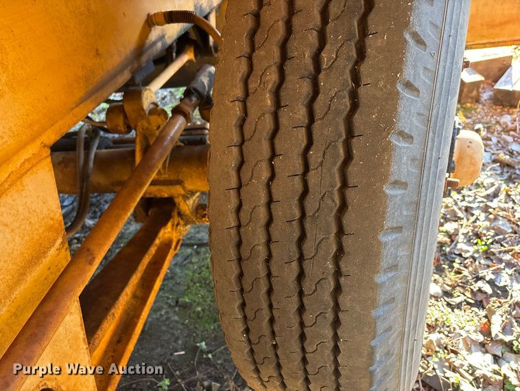 image for item DT0075 American 395 BT crane