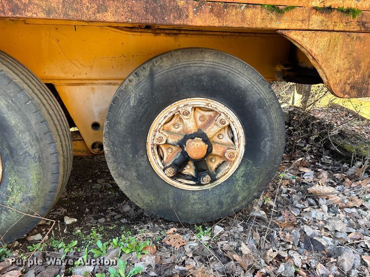 image for item DT0075 American 395 BT crane