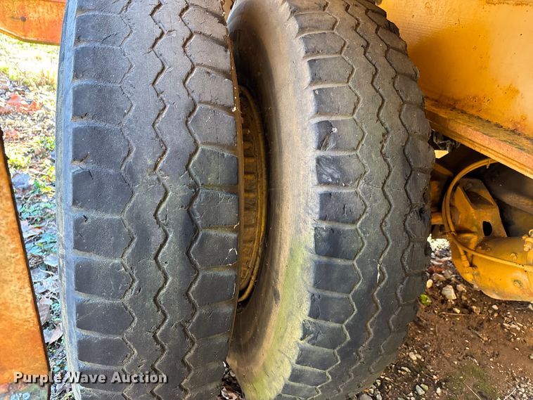 image for item DT0075 American 395 BT crane