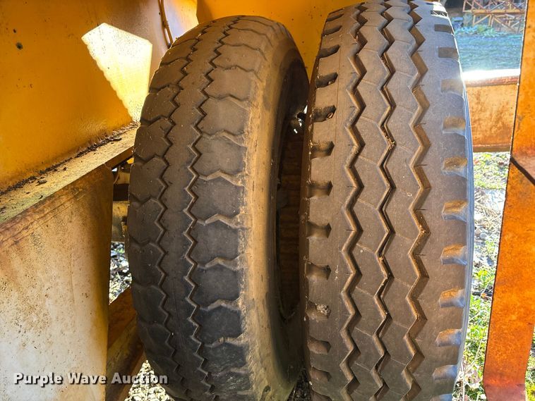 image for item DT0075 American 395 BT crane