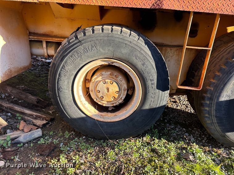 image for item DT0075 American 395 BT crane