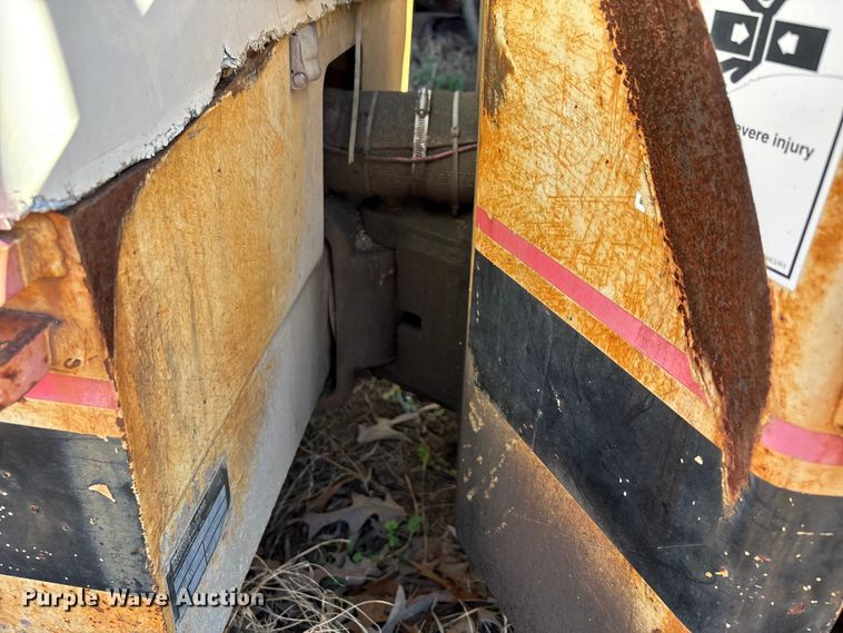 image for item DT0078 1996 Ingersoll Rand DD-24 double drum vibratory roller