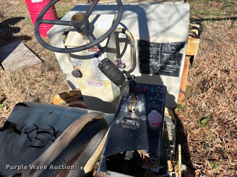 image for item DT0078 1996 Ingersoll Rand DD-24 double drum vibratory roller