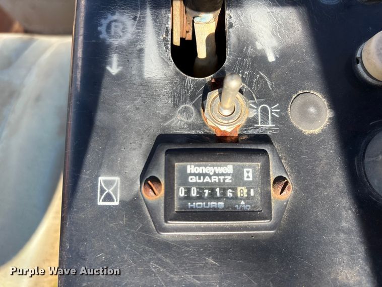 image for item DT0078 1996 Ingersoll Rand DD-24 double drum vibratory roller