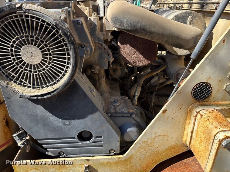 image for item DT0078 1996 Ingersoll Rand DD-24 double drum vibratory roller