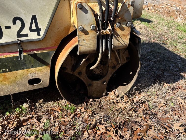 image for item DT0078 1996 Ingersoll Rand DD-24 double drum vibratory roller